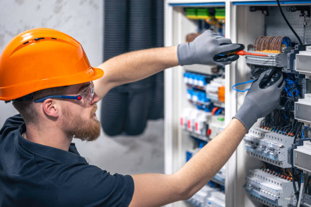 Best Local Electrician Companies  in Framingham, MA